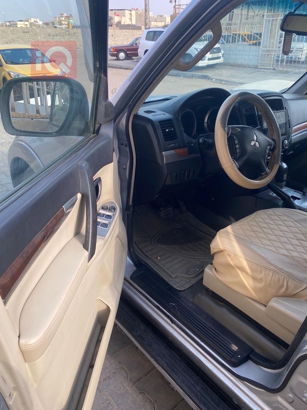 ميتسوبيشي باجيرو